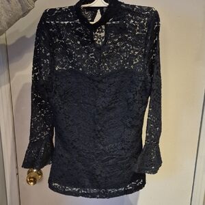 NWT Sz XS Suzy Shier Elegant Lace Top